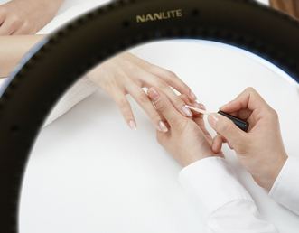 Nanlite Halo 14 LED Ringleuchte, Videoleuchte, beauty, portrait, ring light